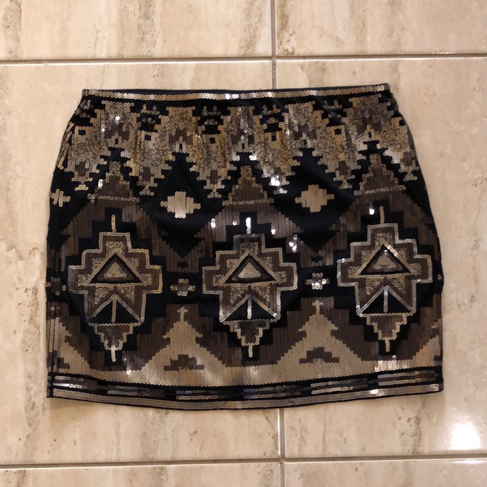 Express sequin mini skirt